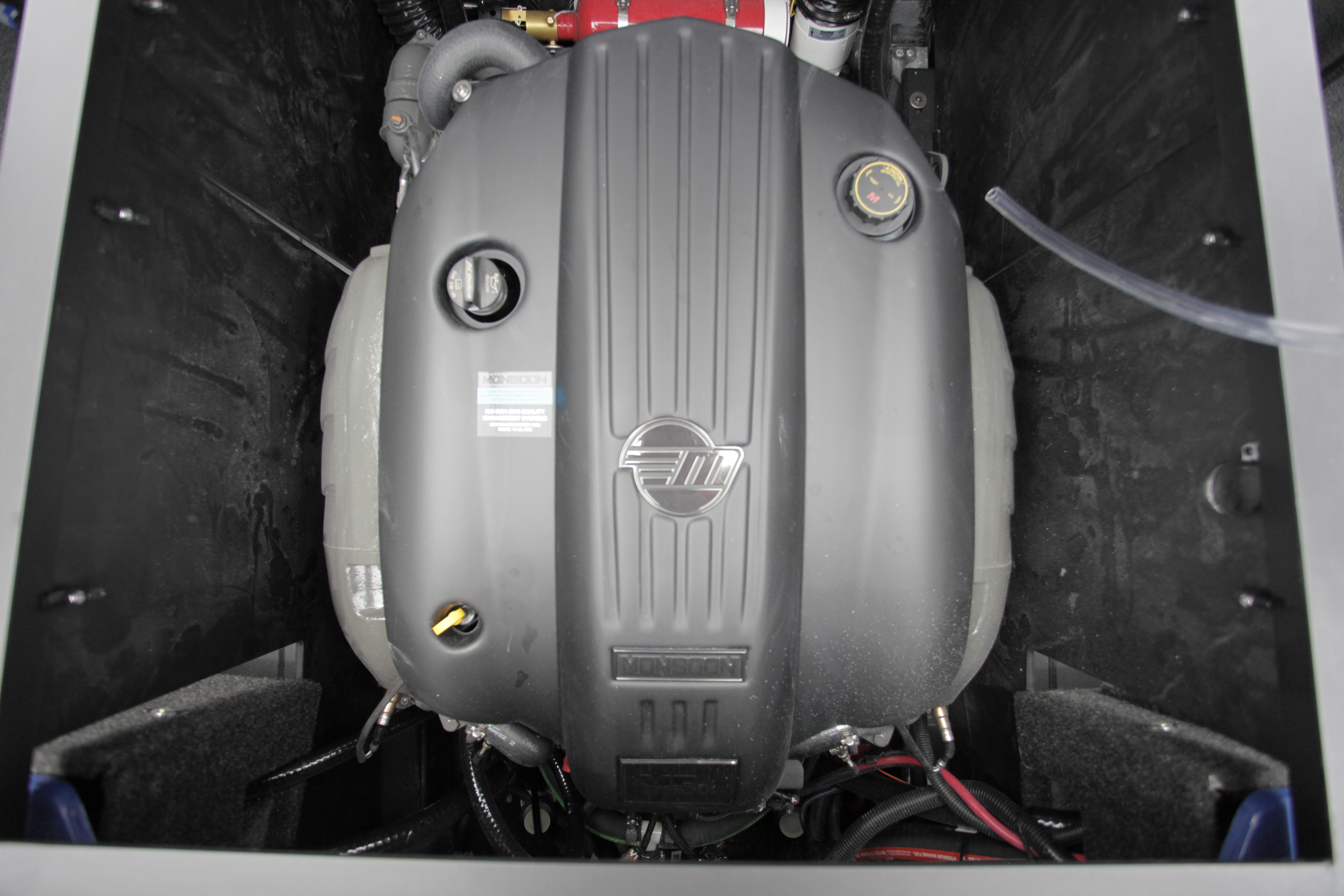 2025 Axis T235 Icon